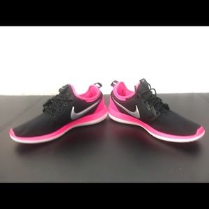 Nike Roche Run 2 (GS) Hyper Pink